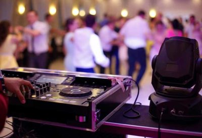 Top 5 Qualities to Look for in a Corporate Event DJ